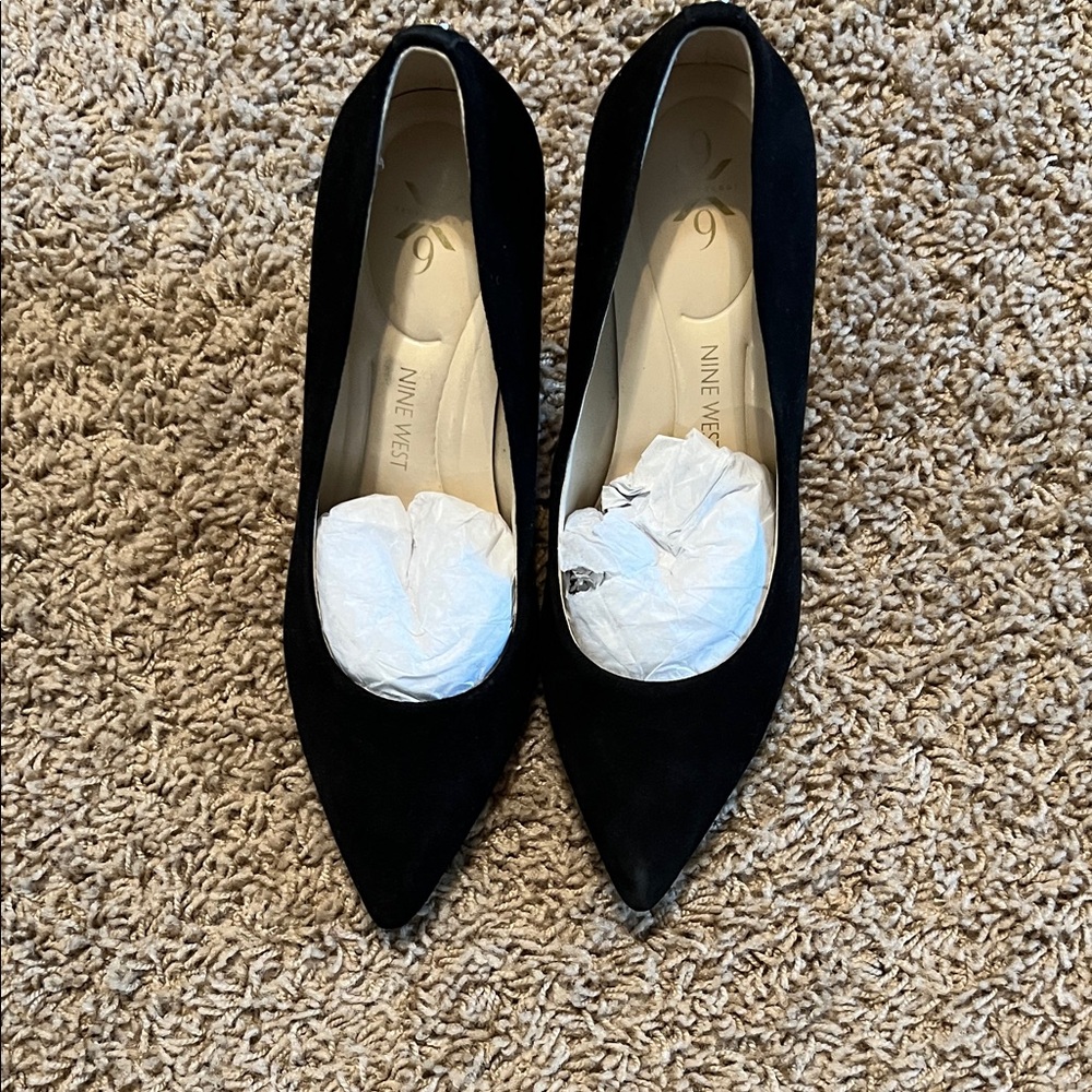 Nine West Black Pointed Toe Heels